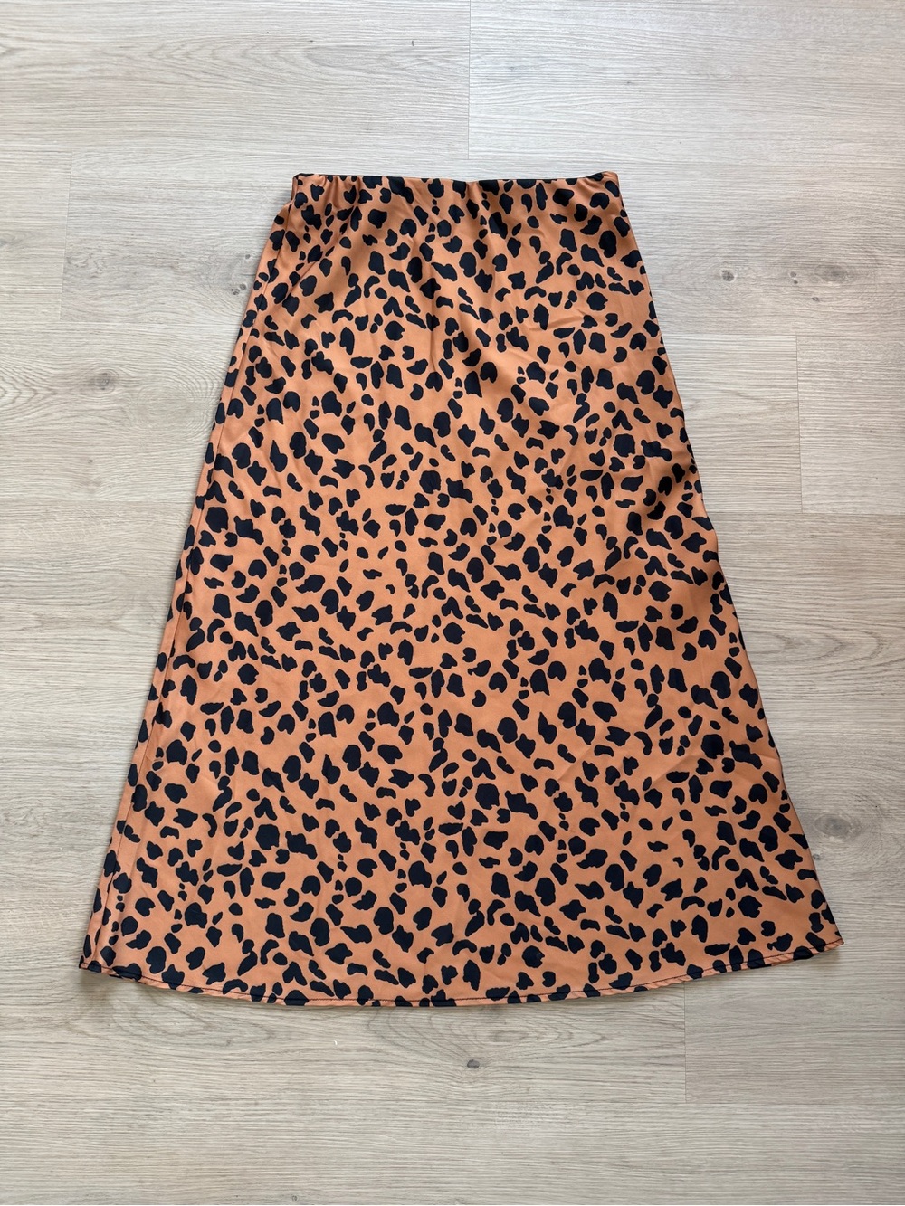 Urban Outfitters Leopard Print Satin Midi Skirt Women’s Medium Brown Black Y2K